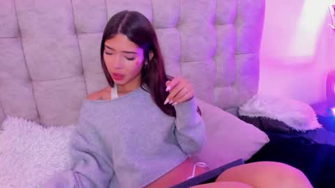 Snapshot of sky_n_zayn chatting on May 2026 12:22:02 PM sky_n_zayn online show from May 2026 12:22:02 PM
