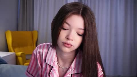 Amy online show from December 2025 09:26:01 AM