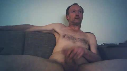 MadOteC online show from February 2025 05:13:02 AM