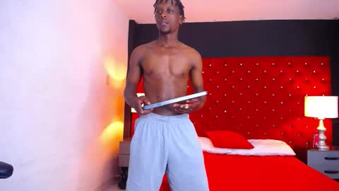 SKYLERBIGXXX online show from September 2025 03:45:02 AM