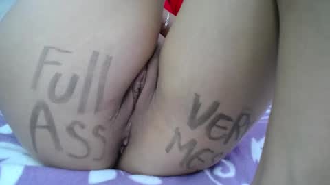 Snapshot of skynny_horney chatting on December 2024 09:21:02 AM Skynny online show from December 2024 09:21:02 AM