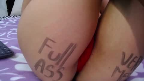 Snapshot of skynny_horney chatting on December 2024 04:56:02 AM Skynny online show from December 2024 04:56:02 AM