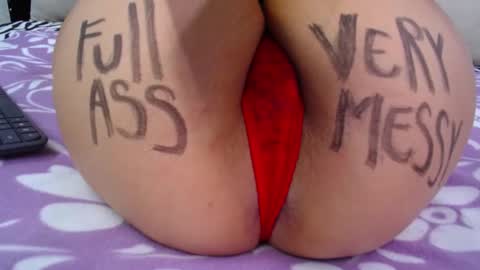 Snapshot of skynny_horney chatting on December 2024 04:31:02 AM Skynny online show from December 2024 04:31:02 AM