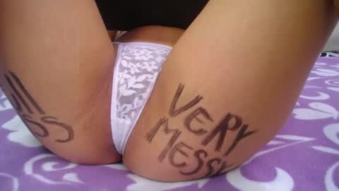 Snapshot of skynny_horney chatting on December 2024 04:41:02 AM Skynny online show from December 2024 04:41:02 AM