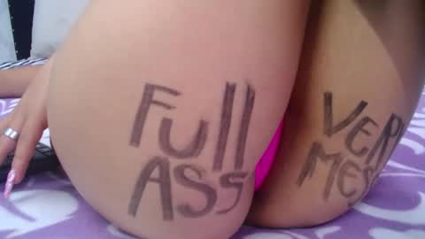 Snapshot of skynny_horney chatting on December 2024 04:50:02 AM Skynny online show from December 2024 04:50:02 AM