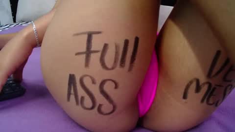 Snapshot of skynny_horney chatting on December 2024 08:25:02 PM Skynny online show from December 2024 08:25:02 PM