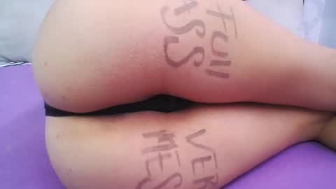 Snapshot of skynny_horney chatting on January 2025 10:36:01 PM Skynny online show from January 2025 10:36:01 PM