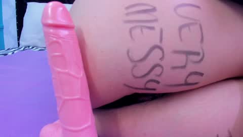 Snapshot of skynny_horney chatting on January 2025 09:08:02 PM Skynny online show from January 2025 09:08:02 PM