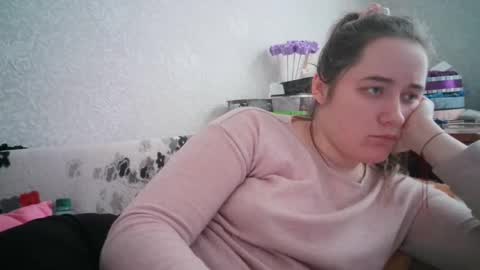 skyressie333 online show from February 2025 01:57:01 PM