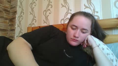 skyressie333 online show from April 2026 11:19:01 AM