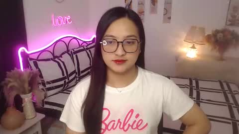 Queen Cyrine online show from November 2025 08:36:02 AM