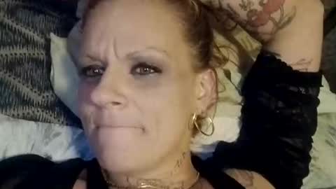 sleeplessnightscouple online show from April 2026 12:13:01 PM