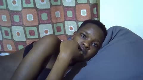 Snapshot of slender_queen chatting on March 2026 08:14:01 PM slender_queen online show from March 2026 08:14:01 PM