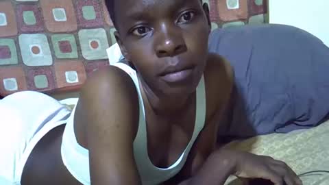 Snapshot of slender_queen chatting on April 2026 02:11:02 PM slender_queen online show from April 2026 02:11:02 PM