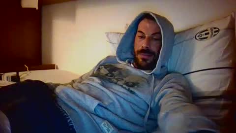 Snapshot of slevin1983 chatting on February 2025 05:39:02 PM slevin online show from February 2025 05:39:02 PM