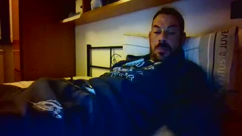 Snapshot of slevin1983 chatting on November 2025 07:41:02 PM slevin online show from November 2025 07:41:02 PM