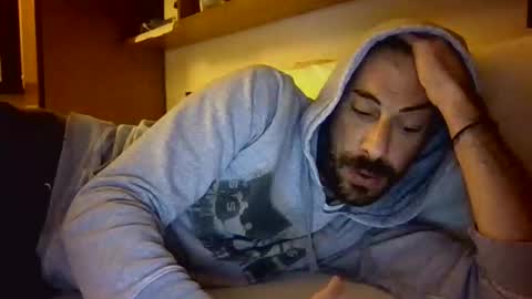 Snapshot of slevin1983 chatting on November 2025 12:02:01 AM slevin online show from November 2025 12:02:01 AM