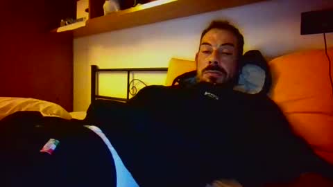 Snapshot of slevin1983 chatting on February 2026 03:10:01 AM slevin online show from February 2026 03:10:01 AM