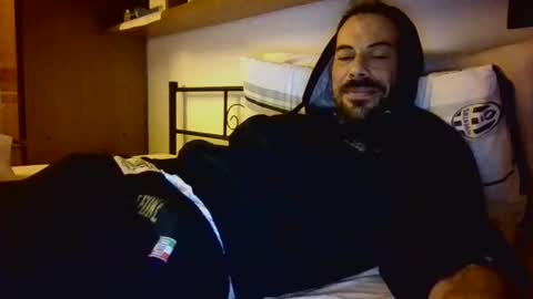 Snapshot of slevin1983 chatting on February 2026 10:58:02 PM slevin online show from February 2026 10:58:02 PM