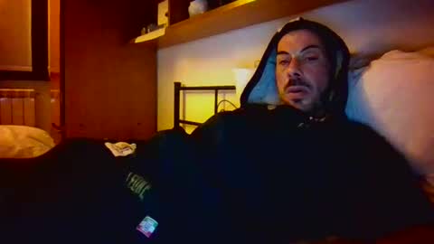 Snapshot of slevin1983 chatting on February 2026 07:24:02 PM slevin online show from February 2026 07:24:02 PM