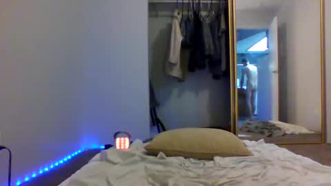 Snapshot of slickdickfreak chatting on March 2026 10:27:02 PM slickdickfreak online show from March 2026 10:27:02 PM