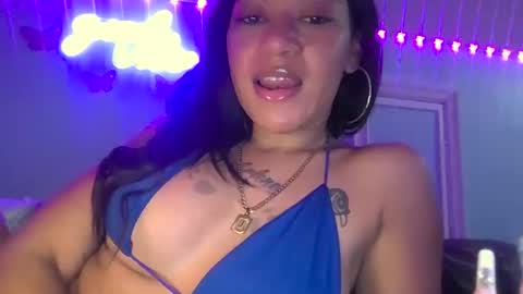 Snapshot of slim_citygurl chatting on December 2024 07:42:01 AM Slim citygurl online show from December 2024 07:42:01 AM