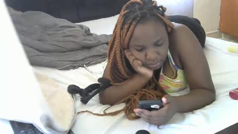 Snapshot of slim_joy chatting on February 2025 08:00:02 AM slim_joy online show from February 2025 08:00:02 AM