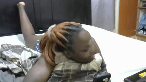 Snapshot of slim_joy chatting on February 2025 06:48:01 PM slim_joy online show from February 2025 06:48:01 PM