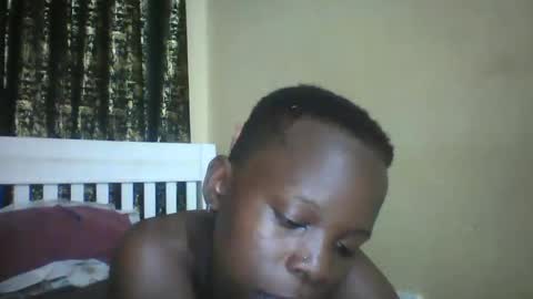 Snapshot of slim_petite_ebony chatting on December 2024 09:31:02 PM slim_petite_ebony online show from December 2024 09:31:02 PM