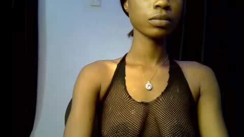 Snapshot of slim_petitqueen chatting on November 2025 08:41:01 PM Alice online show from November 2025 08:41:01 PM