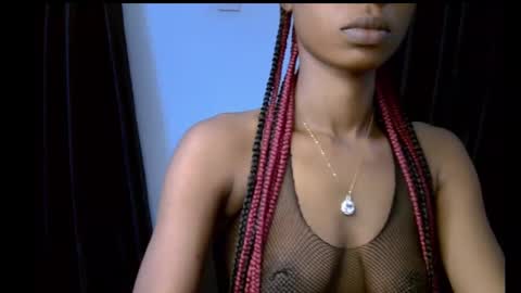 Snapshot of slim_petitqueen chatting on November 2025 06:41:02 AM Alice online show from November 2025 06:41:02 AM
