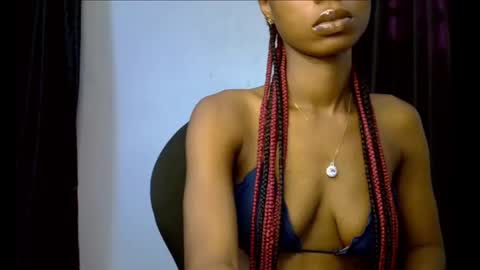 Snapshot of slim_petitqueen chatting on November 2025 07:30:02 AM Alice online show from November 2025 07:30:02 AM