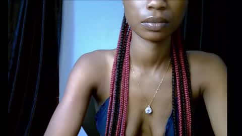 Snapshot of slim_petitqueen chatting on November 2025 08:08:01 PM Alice online show from November 2025 08:08:01 PM