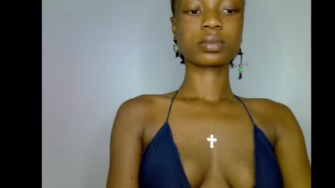 Snapshot of slim_petitqueen chatting on January 2026 04:44:01 PM Alice online show from January 2026 04:44:01 PM