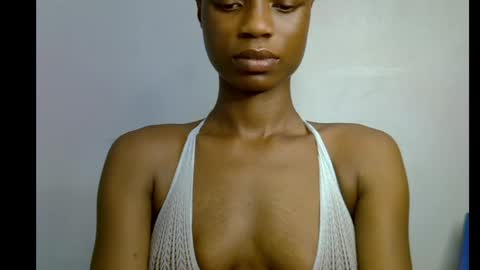 Snapshot of slim_petitqueen chatting on May 2026 05:43:01 PM Alice online show from May 2026 05:43:01 PM