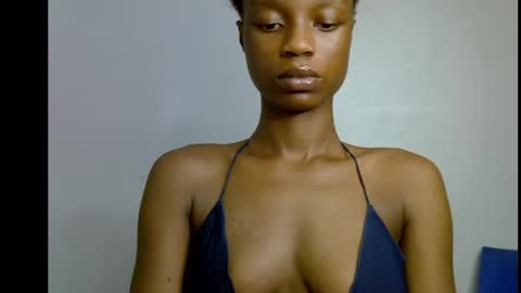Snapshot of slim_petitqueen chatting on May 2026 05:34:02 PM Alice online show from May 2026 05:34:02 PM