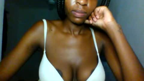 slimandthick1 online show from April 2026 07:25:02 PM