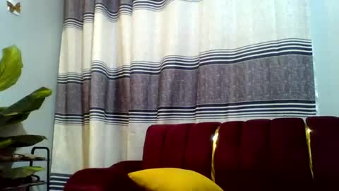 Snapshot of slimebonie chatting on December 2025 07:29:02 PM purity online show from December 2025 07:29:02 PM