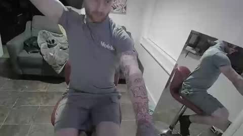 Snapshot of slomoblendz chatting on March 2025 01:51:01 PM slomoblendz online show from March 2025 01:51:01 PM