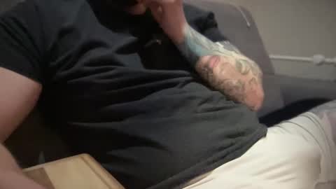 Snapshot of slovakman69 chatting on October 2025 07:01:02 PM just chillin online show from October 2025 07:01:02 PM