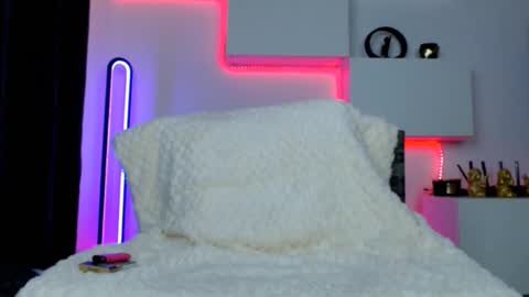 Snapshot of slut_tattoogirl chatting on March 2026 05:48:01 AM Ariana online show from March 2026 05:48:01 AM