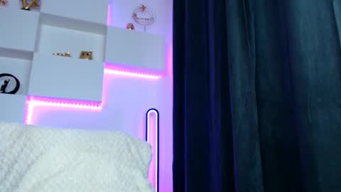 Snapshot of slut_tattoogirl chatting on March 2026 06:58:01 AM Ariana online show from March 2026 06:58:01 AM