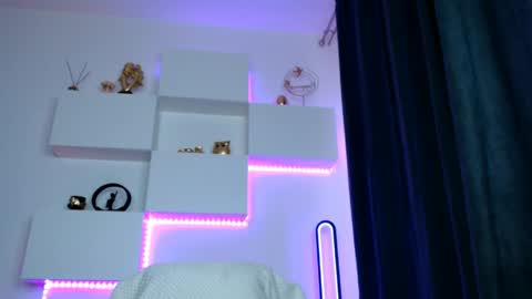 Snapshot of slut_tattoogirl chatting on April 2026 06:47:02 AM Ariana online show from April 2026 06:47:02 AM