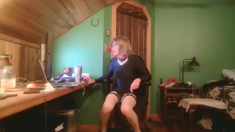 Snapshot of slutjennifertransxx chatting on September 2025 01:39:02 AM slutjennifertransxx online show from September 2025 01:39:02 AM
