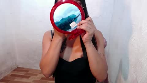 Snapshot of slutty_classyxx chatting on February 2026 02:43:01 AM Lovie online show from February 2026 02:43:01 AM