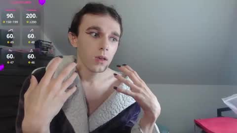 Snapshot of sluttyhorrorparty chatting on November 2025 06:42:02 PM Natsu online show from November 2025 06:42:02 PM