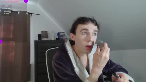 Snapshot of sluttyhorrorparty chatting on November 2025 07:03:03 PM Natsu online show from November 2025 07:03:03 PM