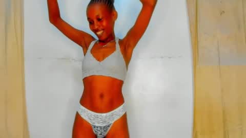 Sexyslutt online show from May 2026 07:00:01 PM