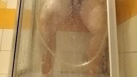 Snapshot of small_1986 chatting on April 2026 12:45:02 AM transmisin gratuita bajo demanda free broadcast on demand online show from April 2026 12:45:02 AM