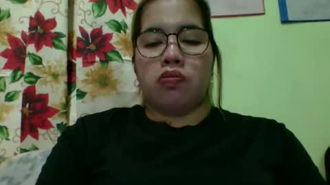 Snapshot of small_boobs59 chatting on November 2025 12:44:02 PM Lovewella online show from November 2025 12:44:02 PM